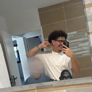 Nouveau baby-sitter 97-kat  ! 