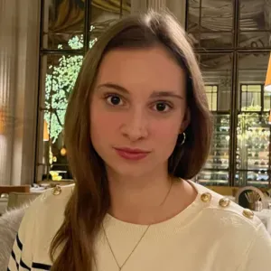Baby sitter expérimentée sur Paris 