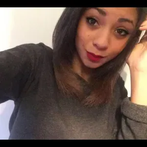 Amante dei cani disponibile per passeggiate e cura