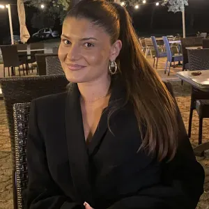 Étudiante et animatrice disponible pour de la garde d'enfant