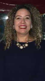 Trabalho  no sábado estou procura!