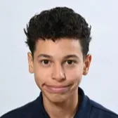 Baby-sitter sérieux et disponible à Brest