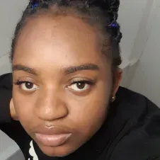 Baby-sitter  sympa  ,patiente 