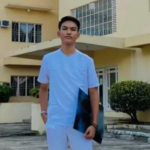 Pet- sitter in Paris France!!!