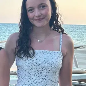 Pet-sitter douce, fiable et passionnée par les animaux