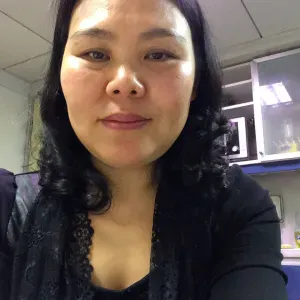 保姆求职：我脾气温和，善良忠诚，特别喜欢小孩子，也喜欢音乐和自然，也有耐心和爱心。