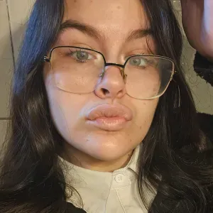 Femme de ménage venant de Peschadoires (63)