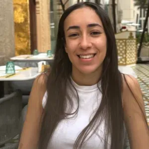 Baby-sitter expérimentée à Paris