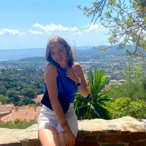 Baby sitter motivée à rencontrer vos enfants :)