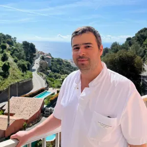 Infirmier/Aide disponible de Menton a Villefranche-sur-Mer