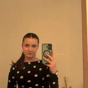 Baby-sitter douce, sérieuse et disponible au Creusot