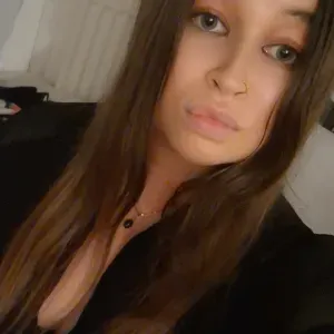 Baby-sitter disponible du lundi au vendredi 