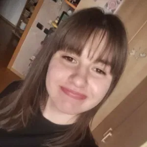 Babysitter esperta a Trento 21 anni