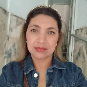 Cuidadora en elche alicante vompacivo/a