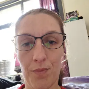 Femme menage Cauchy-à-la-Tour 