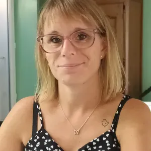 Femme de ménage sur les Sables-d'Olonne 