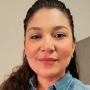 Cuidadora Fuengirola compasiva