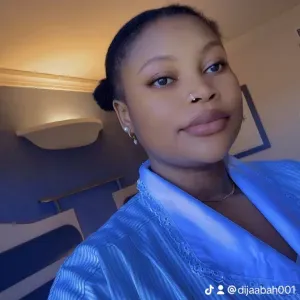 Responsible cleaner in from Greece and presently in my centr