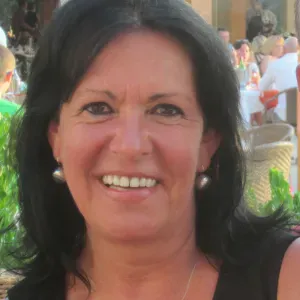 Garde de nuit, de jour, personnes âgées, dame de compagnie