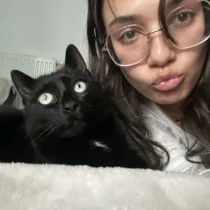 Babysitter disponible / Garde d'enfants à domicile 