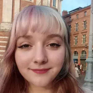 Nounou à Toulouse et aide aux devoirs 