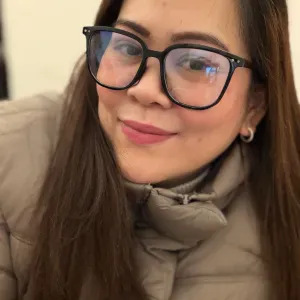 Joyfull and responsible cleaner