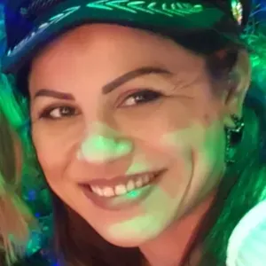 Nounou  avec expérience. Formation Monteseuri en cours 