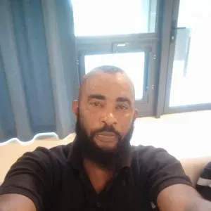 Agent Entretien et de mengage  .Vallet de chambre. Repassag