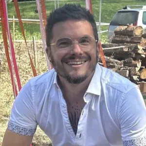 Baby-Sitter super sympa ex papa au foyer