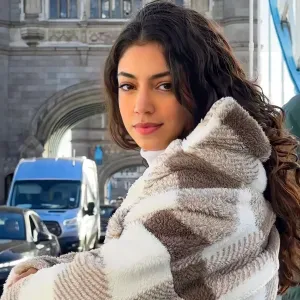 Babysitter com experiência na região do Porto