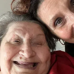 Cerco aiuto di assistenza domiciliare per mia mamma