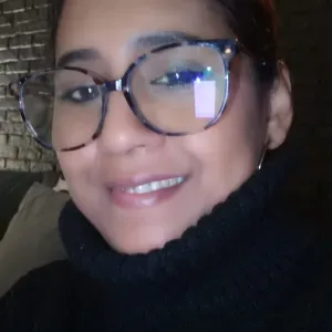 Baby-sister en Corse est à Paris