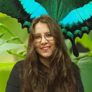 Enfermeira dedicada , empática e carinhosa.