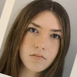 Experienced babysitter looking for a job