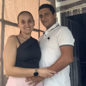 Faço limpezas em casas , escritórios , lojas 