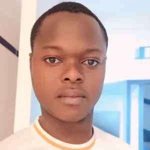 Homme de ménages responsable et respectueux 