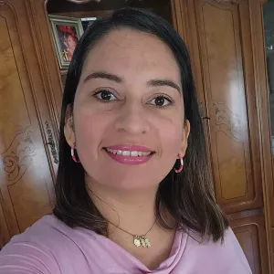 Cuidadora de adultos mayores Sevilla