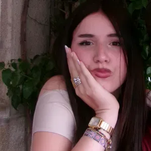 Baby-sitter expérimentée et motivée à Bruxelles