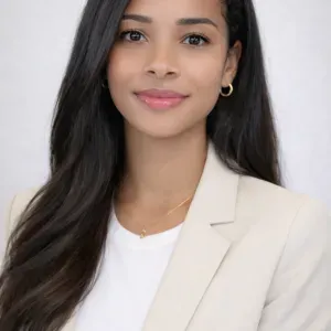 Femme de ménage sérieuse et appliquée – Disponible