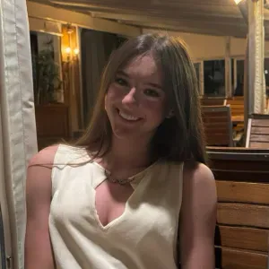 Baby-sitter expérimentée dans le Rhône 