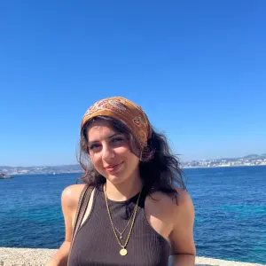 Babysitting bienveillante & dynamique – Disponible sur Paris