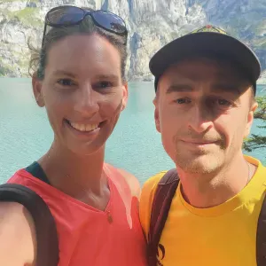 Baby-sitter expérimentée avec bébé moins d'un an (6 mois)