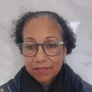 Cuidadora particular em diversas atividades 