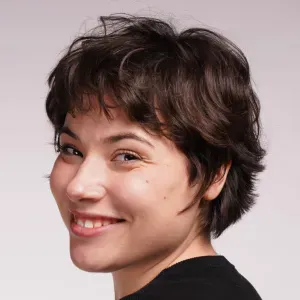 Baby-sitter disponible sur bordeaux 