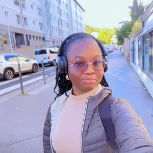 Baby-sitter expérimentée à Lyon 