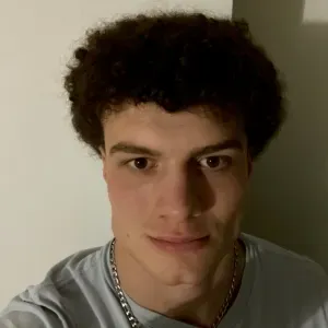 Élève de terminal cherchant à aider des parents dans le 92