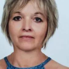 Bonjour je suis une nounou fiable,dynamique,discrette,sporti