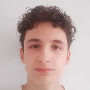 Jeune baby-sitter à Boulogne-Billancourt