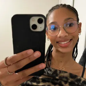 Baby-sitter diplômé à Coubevoie