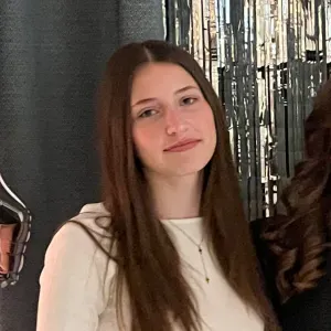 Baby-sitter à Niort et alentours :)